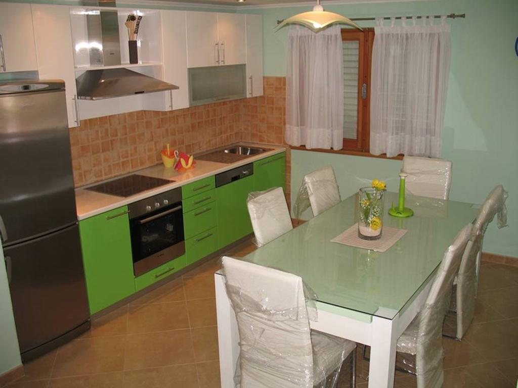 Apartment Dražen *